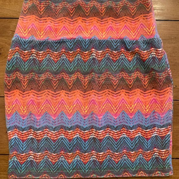 Bright Patterned Bodycon Skirt - Picture 1 of 4